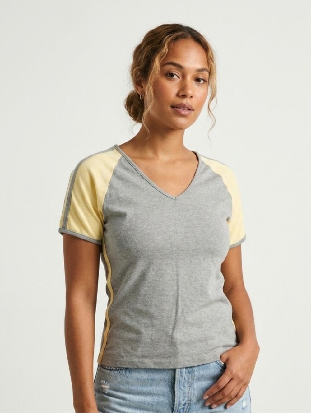 Active Womens V-neck Sport Top Size Medium